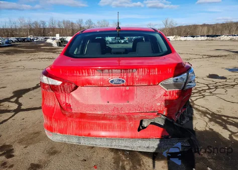 2012 Ford Focus Sel z USA, uszkodzony, nr VIN 1FAHP3H28CL393423